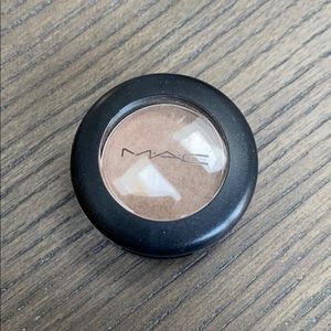 MAC eyeshadow